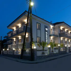 https://saint-lucas-suites.hotelschalkidiki.net